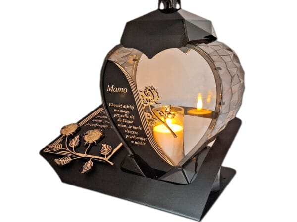 blach-mamo-zlot-sw2.jpg MAMA MAMIE ZNICZ LAMPION NA GRÓB SERCE ZŁOTO SKOS SENTENCJA+ ŚWIECA