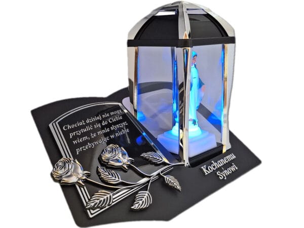 blach-kpl-pod-syn-sre-fig3.jpg SYN SYNOWI ZNICZ LAMPION NA GRÓB KPL SREBRO SKOS SENTENCJA+ FIGURKA LED