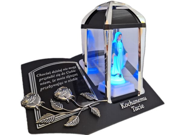 blach-kpl-pod-tat-sre-fig3.jpg TATA TACIE ZNICZ LAMPION NA GRÓB KPL SREBRO SKOS SENTENCJA+ FIGURKA LED