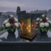 kwadrat-3d-solar-sreb12.jpg SOLAR SOLARNY FOTOWOLTAICZNY ZNICZ LAMPION KWT GIGANT 3D KRZYŻ SREBRO