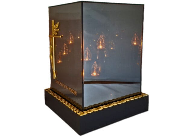 kwadrat-3d-solar-zlot4.jpg SOLAR SOLARNY FOTOWOLTAICZNY ZNICZ LAMPION KWT GIGANT 3D KRZYŻ ZŁOTO