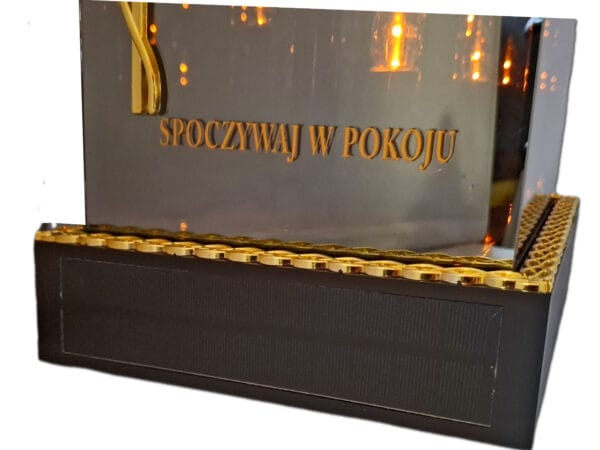 kwadrat-3d-solar-zlot5.jpg SOLAR SOLARNY FOTOWOLTAICZNY ZNICZ LAMPION KWT GIGANT 3D KRZYŻ ZŁOTO
